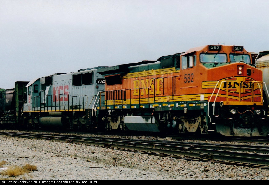 BNSF 582 East